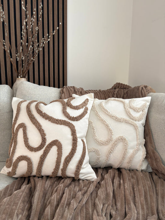 Besticktes Kissen Boho